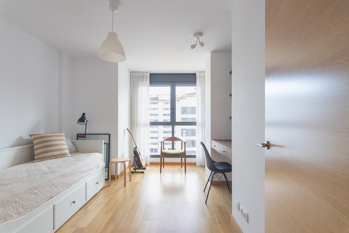 Inmo_DDC's tweet image. ¡Empezamos la semana con un nuevo adelanto!

Este piso VPP ubicado en #SotoDeLezkairu tiene de 2 habitaciones, 2 baños, garaje y trastero para que no eches nada en falta.

Muy pronto estará en portales, pero si quieres saber más te contamos toda la información por DM! 😊📩