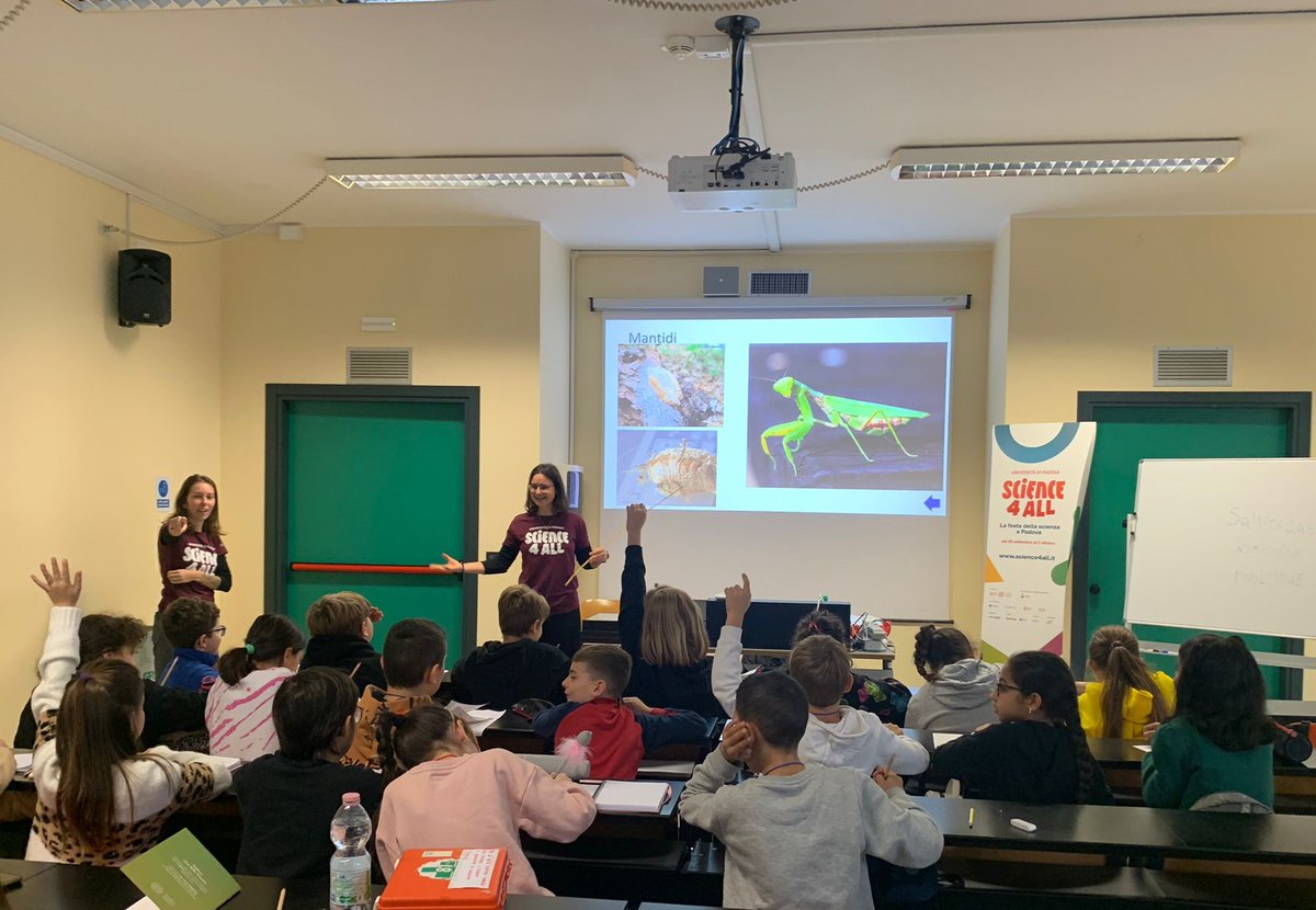 CostanzaGeppert's tweet photo. Today, we had great fun in our insect laboratory for schoolchildren 🪲🦋
Values and experience are key factors for conservation.
Hopefully, we contributed in fostering a sense of connection to and appreciation for insects + their functions! @GazzeaElena  @UniPadova @DAFNAE_UniPD https://t.co/QrUr313JPB