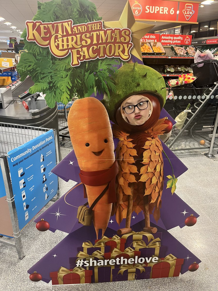 elle_fm7's tweet photo. #ShareTheLove @AldiUK 

Lil Sis loving the new arrivals at Aldi 

- please find her the Violet Beau-Rhubarb https://t.co/h8xVhTTGrz