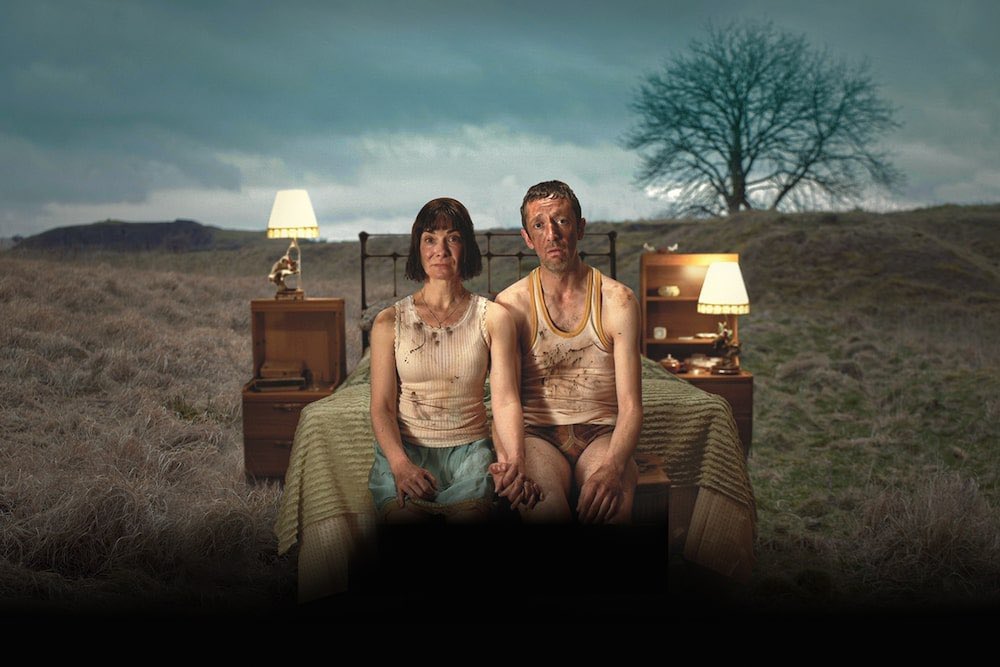 Llongyfarchiadau @fictionfactory <a href="/edthomas61/">Ed Thomas</a> <a href="/FfionWi61697183/">Ffion Williams</a> <a href="/niaroberts72/">Nia Roberts</a> a phawb arall! Rhywbeth mor ffresh i wylio. Dwi'n caru pobl Penwyllt. Methu disgwyl i weld y gweddill 👏🏼