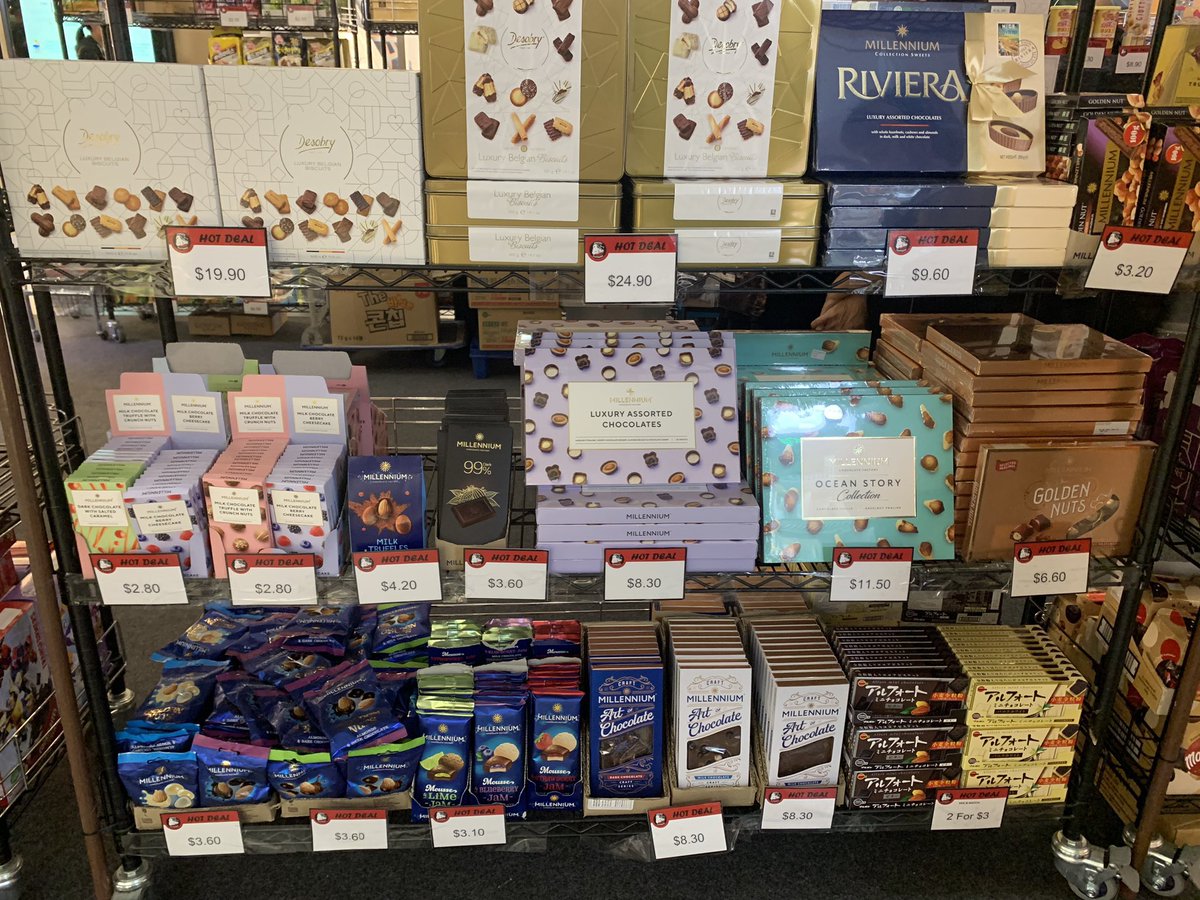 KaterynaZelenko's tweet image. Life is always sweeter with good chocolate! 🍫😋
Velocity Choco Express popup shop offers a selection of 🇺🇦 "Millennium" confectionery. 
Get the sensation till 3 December!
We are happy when good chocolate is nearby 😋 
#MadeInUkraine