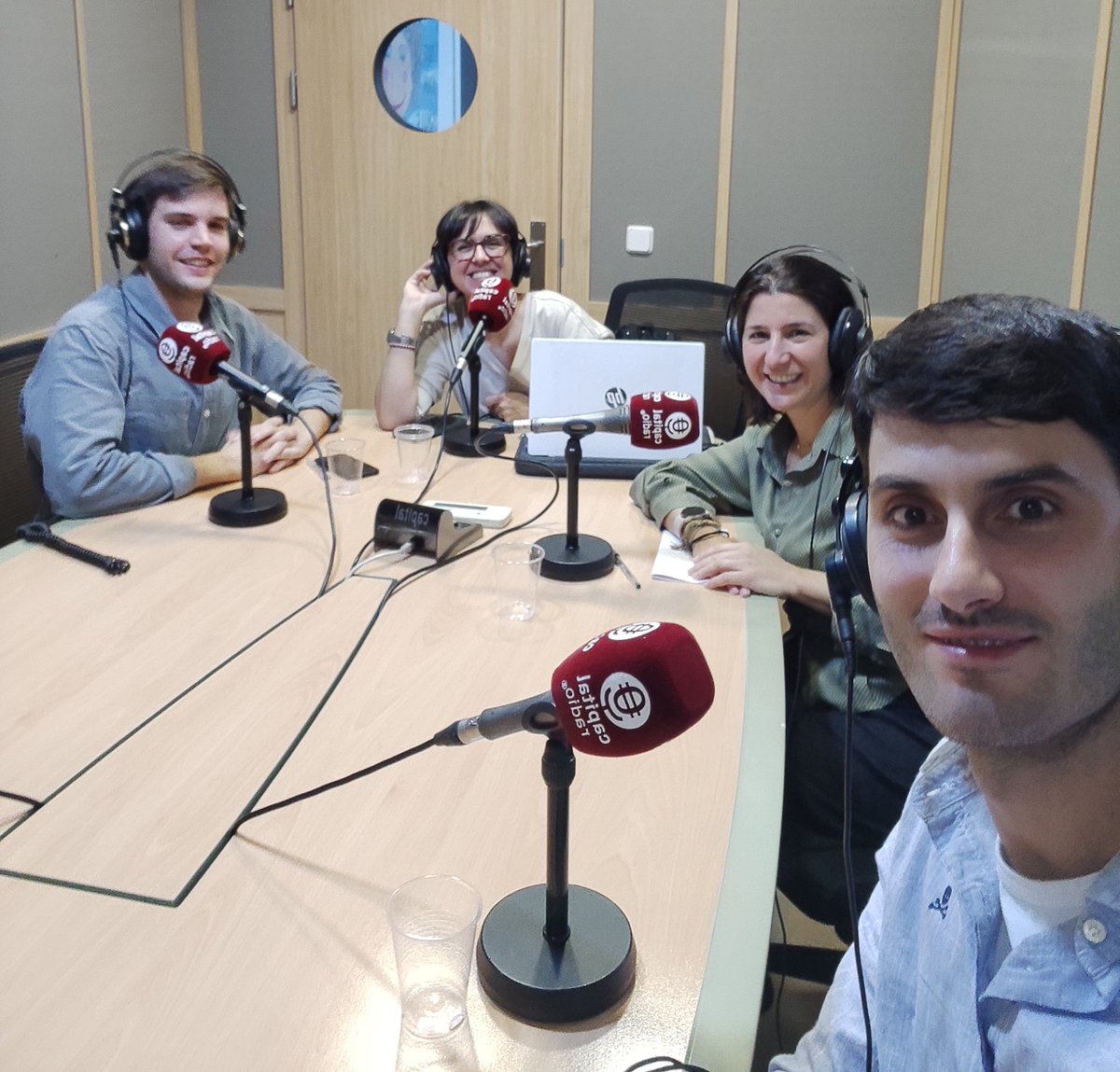 Transcendent (@transcendent_es) on Twitter photo Ana Ruiz, socia de <a href="/Transcendent/">Amanda Tran</a>, ha participado en el último programa de <a href="/CAPITALRADIOB/">CAPITAL RADIO</a>, Empresas con Impacto de Margaret González, donde ha explicado qué supone el impacto para las compañías que lo incorporan en el centro de su estrategia.
capitalradio.es/programas/empr… Ana Ruiz, socia de <a href="/Transcendent/">Amanda Tran</a>, ha participado en el último programa de <a href="/CAPITALRADIOB/">CAPITAL RADIO</a>, Empresas con Impacto de Margaret González, donde ha explicado qué supone el impacto para las compañías que lo incorporan en el centro de su estrategia.
capitalradio.es/programas/empr…