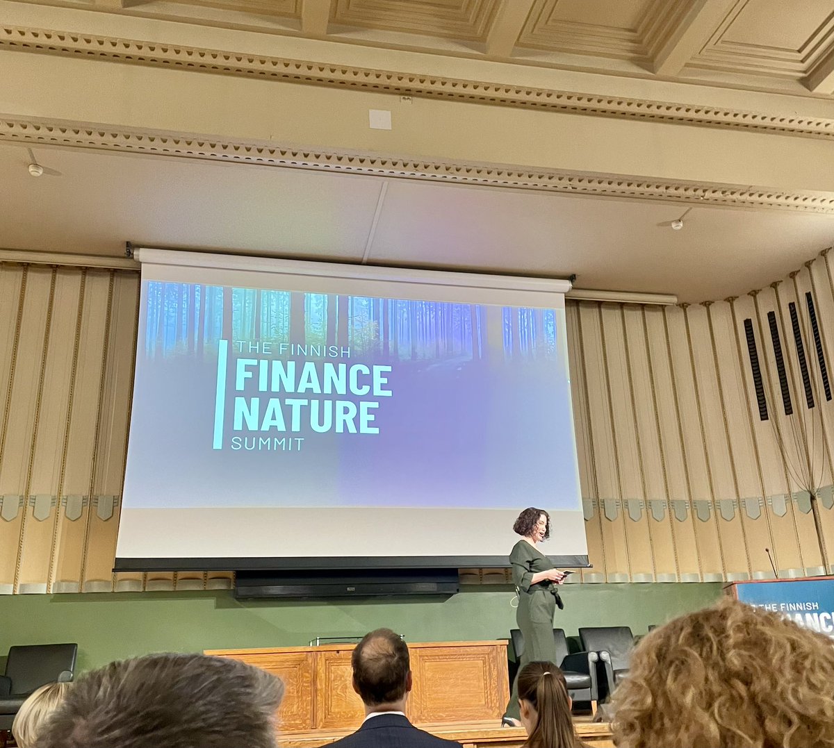 Henna Hakkarainen (@hennhakk) on Twitter photo Ilmassa on paljon päättäväisyyttä ja tahtoa, kun finanssiala on koolla vahvistamassa johtajuutta luontokadon pysäyttämiseen ja luontopositiivisuuteen.  #FinanceNatureSummit. Kiitos järjestäjät <a href="/SitraFund/">Sitra</a>, <a href="/finanssiala/">Finanssiala</a>, <a href="/Elinkeinoelama/">EK</a> <a href="/EmmaKari/">Emma Kari</a> @MariPantsar Ilmassa on paljon päättäväisyyttä ja tahtoa, kun finanssiala on koolla vahvistamassa johtajuutta luontokadon pysäyttämiseen ja luontopositiivisuuteen.  #FinanceNatureSummit. Kiitos järjestäjät <a href="/SitraFund/">Sitra</a>, <a href="/finanssiala/">Finanssiala</a>, <a href="/Elinkeinoelama/">EK</a> <a href="/EmmaKari/">Emma Kari</a> @MariPantsar