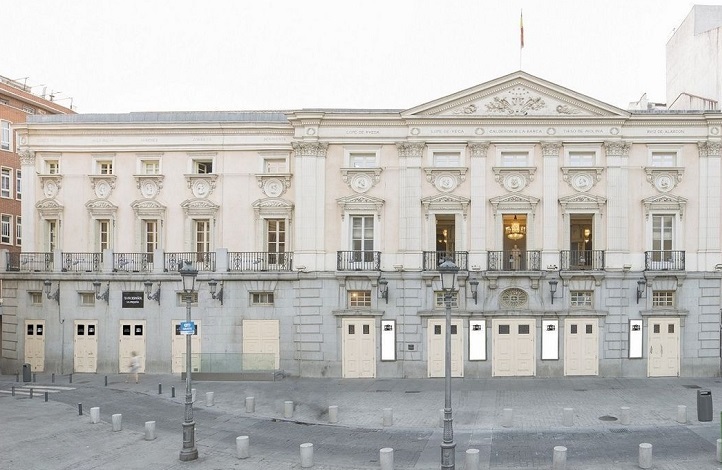 MADRID's tweet photo. 📢El #TeatroEspañol celebra sus 440 años de actividad

✅Una exposición permite ver la historia de este emblemático inmueble de la cultura madrileña hasta el próximo 14 de julio
✅Te lo contamos en nuestro blog:
👉https://t.co/FUCrnBVWBI https://t.co/AERxwuPwcn