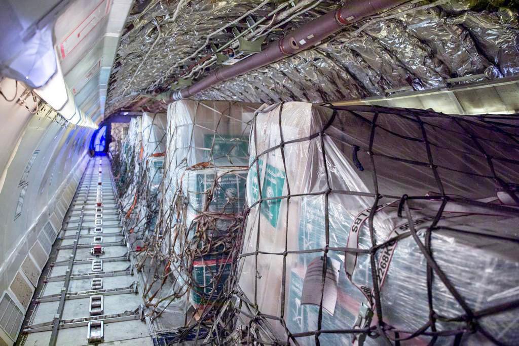 KSRelief_EN's tweet photo. The departure of the 15th Saudi relief plane carrying food and shelter materials with a total weight of 31 tons, to be transported into #Gaza https://t.co/KzzgmXAMdH