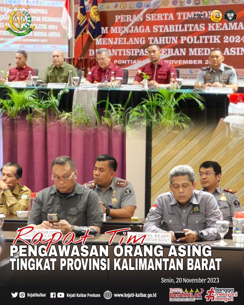KejatiK's tweet photo. Pada hari Senin, 20 November 2023, bertempat di  Hotel Mercure Pontianak, Kajati Kalbar yang diwakili Kasi A Bidang Intelijen Kejati Kalbar Ferdiansyah, SH, MH, menghadiri rapat Pengawasan Orang Asing Provinsi Kallimantan Barat Tahun Anggaran 2023. https://t.co/JhO6ihiwsX