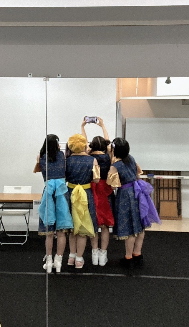 namaazu0927's tweet photo. 短い間でしたが、沢山の応援、本当に本当にありがとうございました🩵✨
最初から最後までずーっと楽しかった‼️‼️みあも最高〜‼️‼️
運営さん、メンバー、ファンのみんな、全員私のかけがえのない宝物です💎
私と出会ってくれたみんなありがとう〜！！また会おうね〜！！ https://t.co/PeYBPZLJpk
