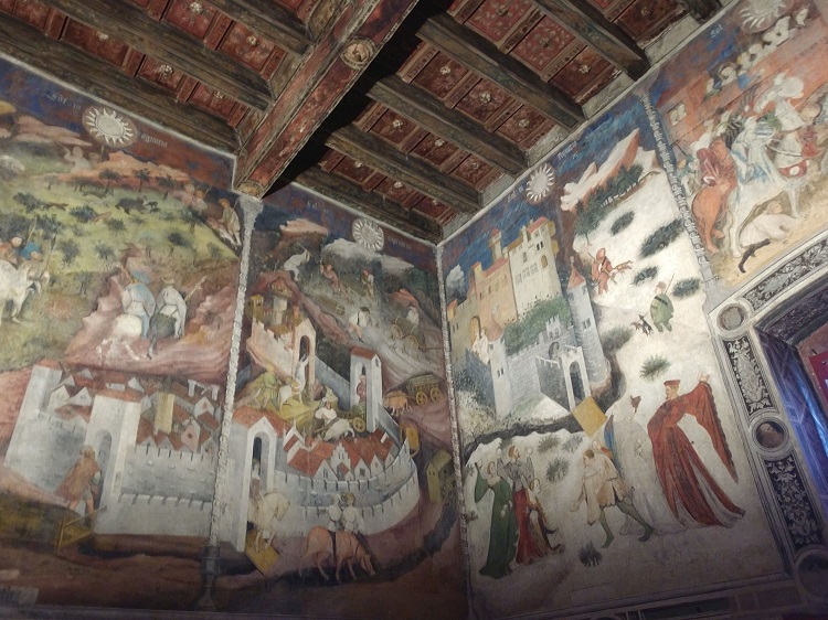 SonoitaliaInfo's tweet photo. #Trentino: Das #Castello del #Buonconsiglio in #Trient bewahrt einen bezaubernden #Fresken-Zyklus im Adlerturm: den sogenannten #Zyklus der #Monate.👉https://t.co/FtyEFoh747 @VisitTrentino @CiaoNico https://t.co/i6uqHU4hEt