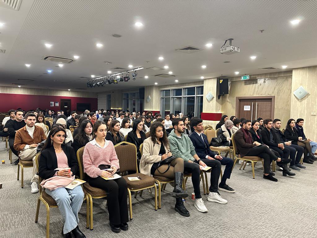 tbbkariyer's tweet photo. Çukurova Üniversitesi Hukuk Fakültesi öğrencileri, Türkiye Barolar Birliği Kariyer ve Mesleki Gelişim Merkezi’ni ziyaret ederek, Merkez Yürütme Kurulu Sözcüsü Av. Serdar Ülkü, Yürütme Kurulu Sekreteri Av. A. Fuat Ağaoğlu ve Yürütme Kurulu Üyesi Av. Sinem Doğan ile görüştü. https://t.co/TxNLAbKwXI