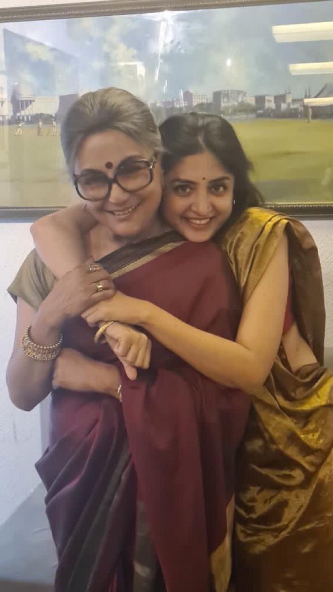 Grace , Intellect , Compassion - so passionate after having such amazing career and successful life ,her energies amazed me , when I asked about her film ‘ The Rapist’ - she said ‘it is about my quest about life’- legend Aparna Sen ji 💕🙏- #aparnasen , @Andrew007Uk #lifelessons