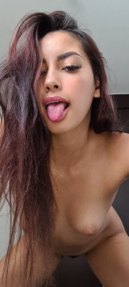 Jenifer80991992's tweet photo. je veux sentir ta langue pressée contre mon clitoris https://t.co/QiyXszRKnq