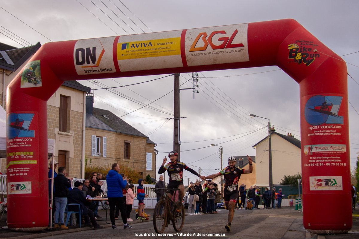 villerssemeuse's tweet photo. 1️⃣ère édition du challenge #Bikeandrun à Villers-Semeuse en co-organisation avec le Sedan Sprint Club !

👉 Sous un temps nuageux, ce sont 67 duos adultes participants qui ont franchi la ligne d'arrivée  ✅

➡️ Photos à découvrir sur https://t.co/SrbWWgYG0s 📷 https://t.co/N8wIuBiMTC