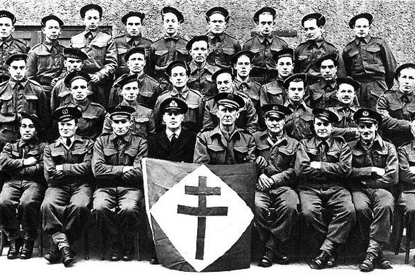 [#CeJourLà] Le 20 novembre 1962, Philippe Kieffer s’éteignait. Français Libre né à Port-au-Prince (Haïti), directeur de banque puis officier de marine après s’être engagé comme volontaire dans l’armée, il était le chef du seul commando 🇫🇷 à avoir débarqué sur les plages de