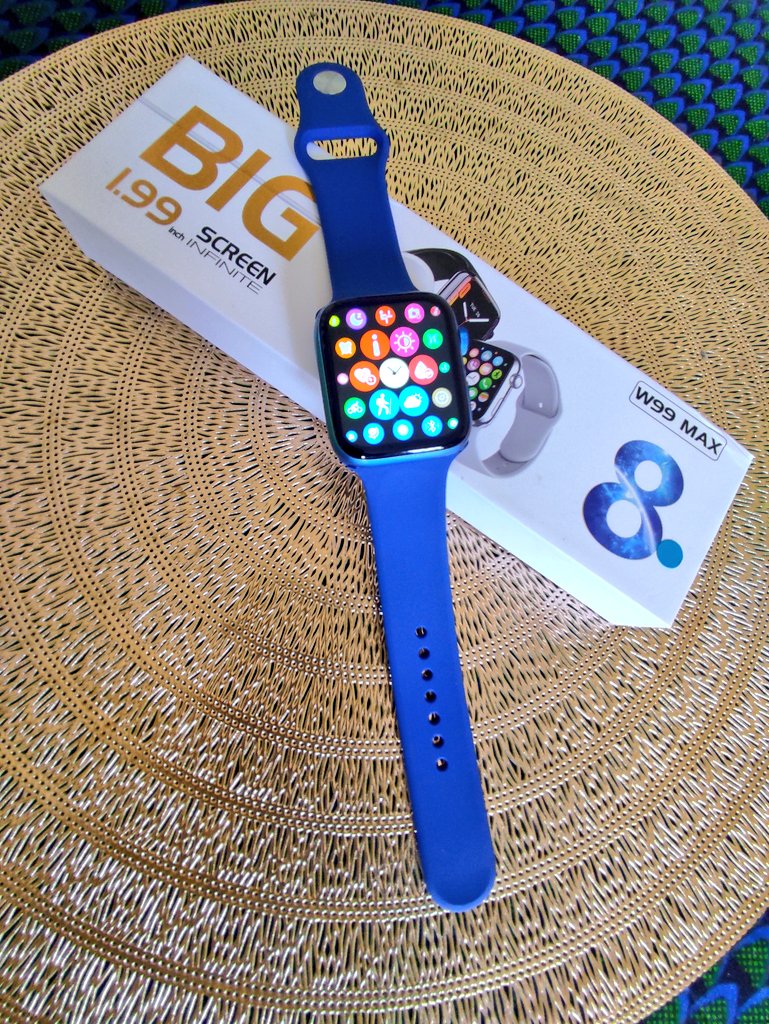 Les femmes qui offrent des cadeaux  sont les meilleures 😊❤️

Donnez de l'amour à votre chéri 😊

 Livraison matinale d'une paire de Reebok Classics pointure 43 🔥 et d'une montre connectée

Il n'en revenait pas 😂

Faites-en de même,il vous le rendra bien 👌🏽✅ 

671978370 ☎️