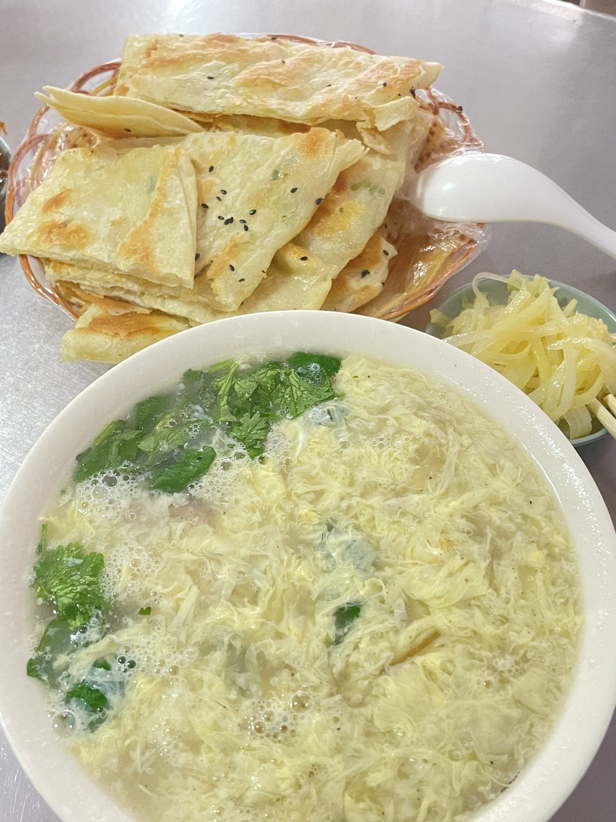 早餐是油饼母鸡汤的魅力～