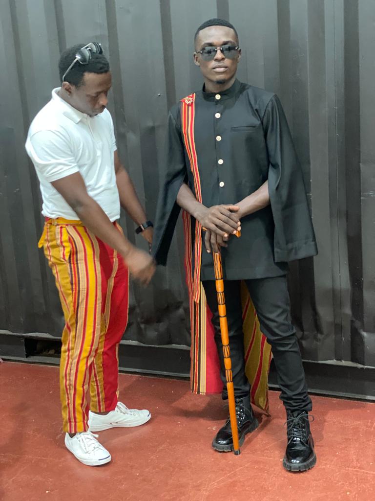 Another foot forward in the Ryt direction.
#oneshowatatime
Special thanks to the organizers @lit_modeling_agency
#kikoyitotheworld #barkcloth #sustainablefashion