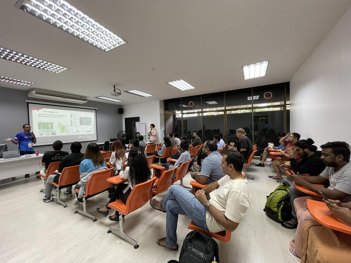 sshariar1991's tweet image. I was represented @youthmappers
at the State of the Map Asia in Thailand. Presented and discussed about the &quot;Building Sustainable Community Foundation: YouthMappers Role in Bangladesh&quot;

#YouthMappers
#OSMBD