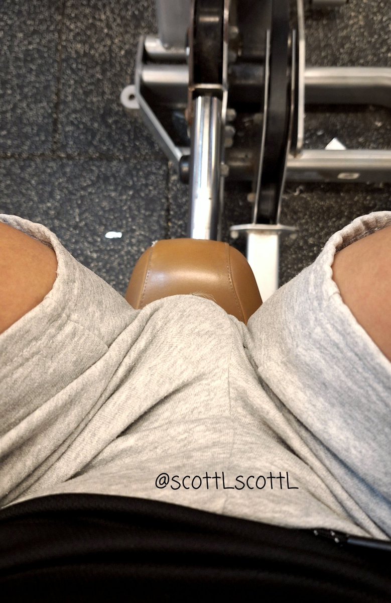 最愛著棉褲，凸凸的！