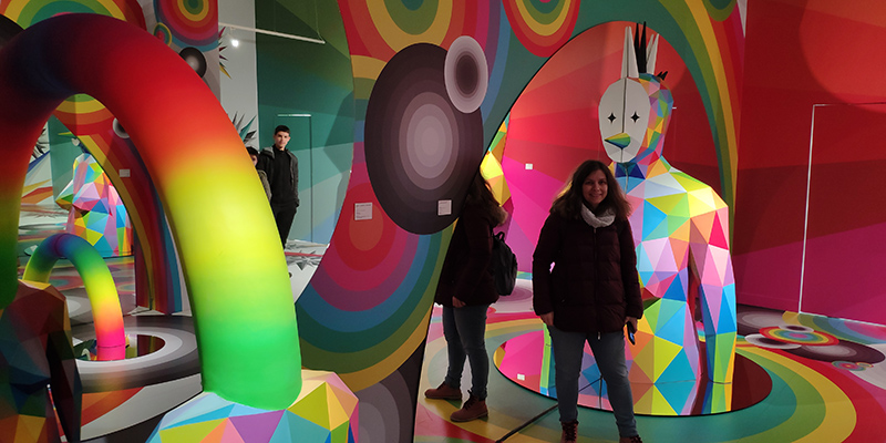 dacilmp's tweet photo. La exposición de @OKUDART #WalkingLive es una explosión inmersiva de color y formas alucinante 😍😍😍
https://t.co/qjQ1AgX73P https://t.co/htvw0SXuEt