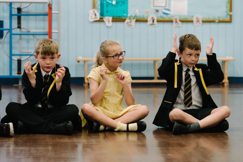 RBOschools's tweet photo. It’s #UNChildrensday! What better time to introduce our new teacher &amp; school-focused channel from the @RoyalOperaHouse.
Inspiring creativity through dancing, singing and design with our FREE teacher CPD, Live Lessons &amp; Share and Celebrate sessions.
#headteachers #teachers https://t.co/IuPsalsgxW