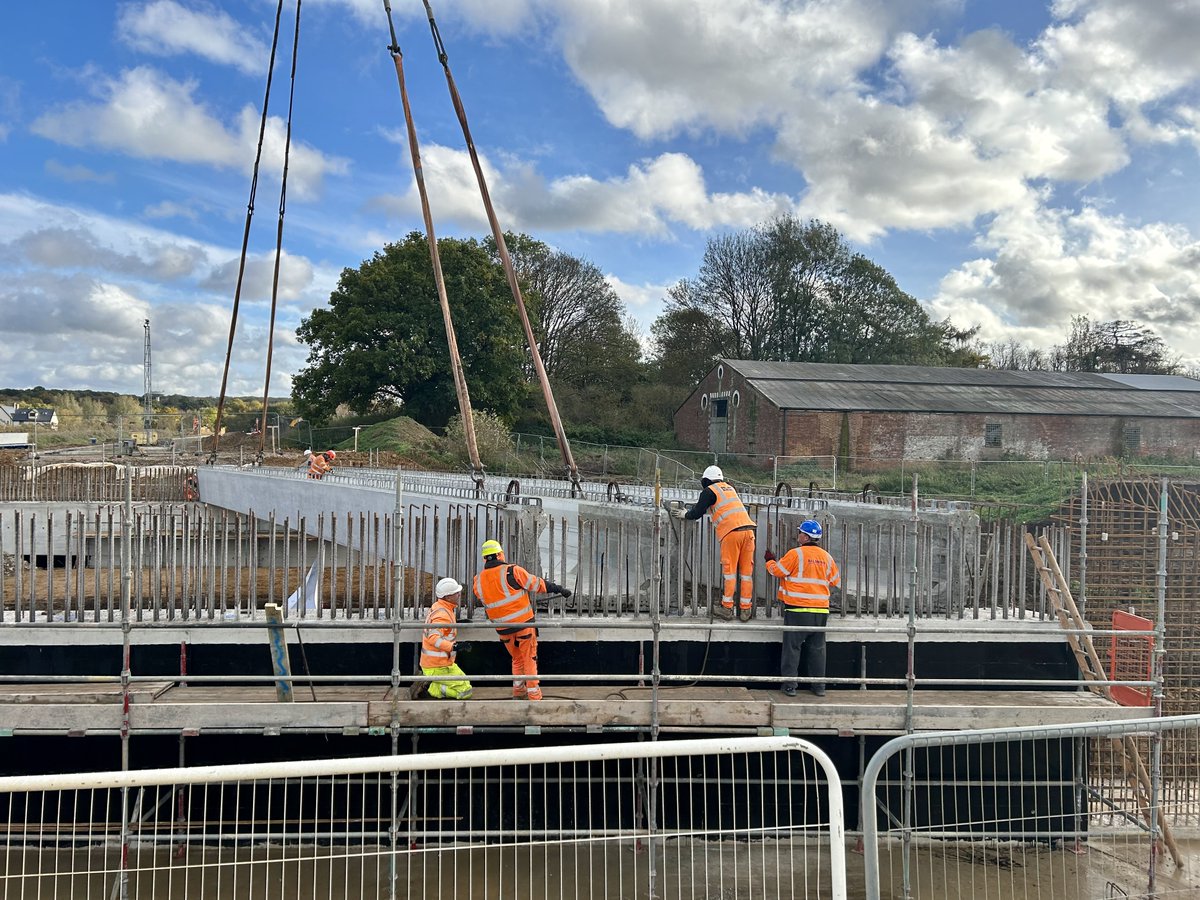 Take a look at a recent delivery to two structures with Breheny's, as part of the Bishops Stortford North housing development.

We were contracted to manufacture and deliver 8 no W8 25.5m long  48ton to the project. 

#precast #construction #projects