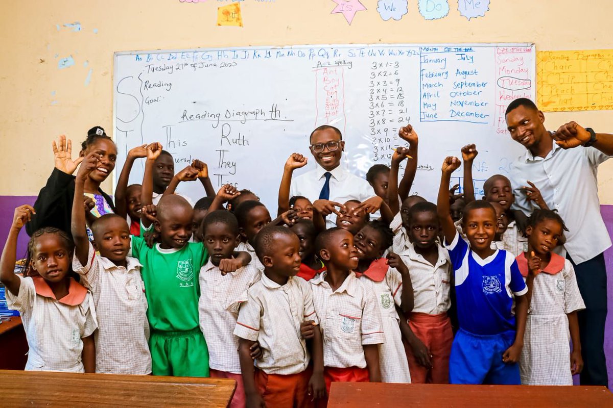 Tallberg's tweet photo. Lawyer and social entrepreneur Abimbola Ojenike co-founded @thedestinytrust, a social intervention focused on education, care, and empowerment for underserved children.
Learn more about Abimbola below:
https://t.co/gubrNGL4ZB
#PromotingLeadership
#TallbergFoundation https://t.co/eJ5ooQvMai
