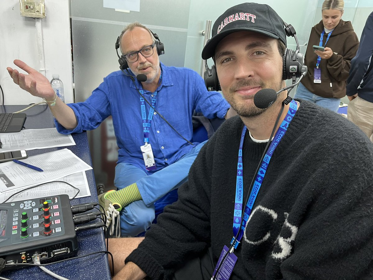 Steven Finn tweet media