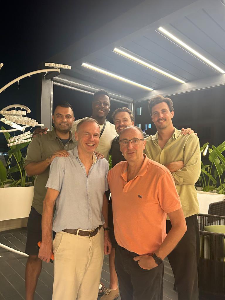 Steven Finn tweet media