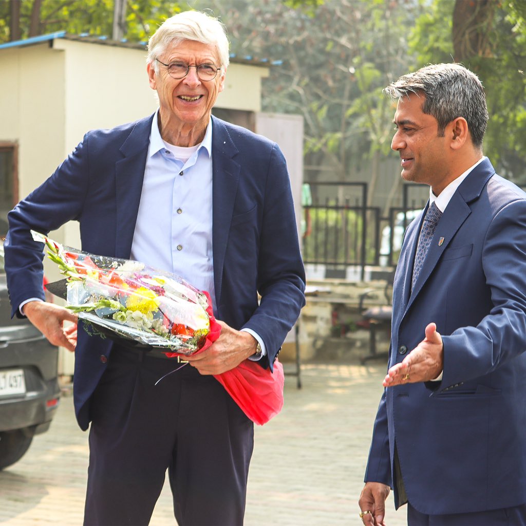 90ndstoppage's tweet photo. Welcome to India, Le Professeur 👏🏻🫡🇮🇳 https://t.co/i2Pz1pgTix