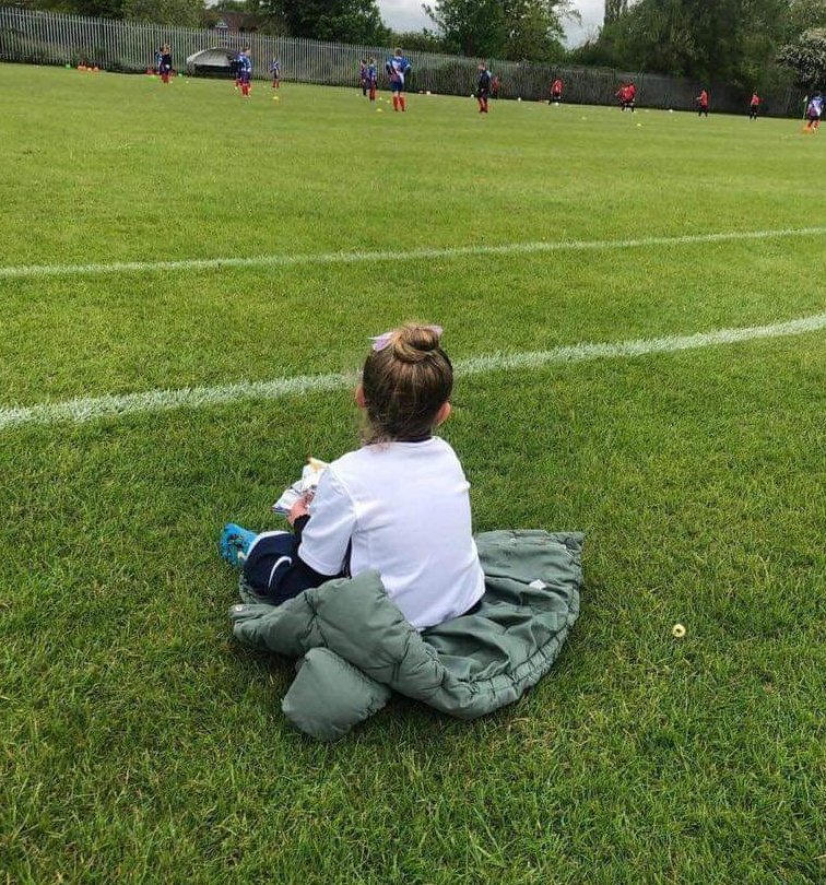#Shoutout to all the siblings who week in week out support their brothers / sisters 💙❤️⚽️