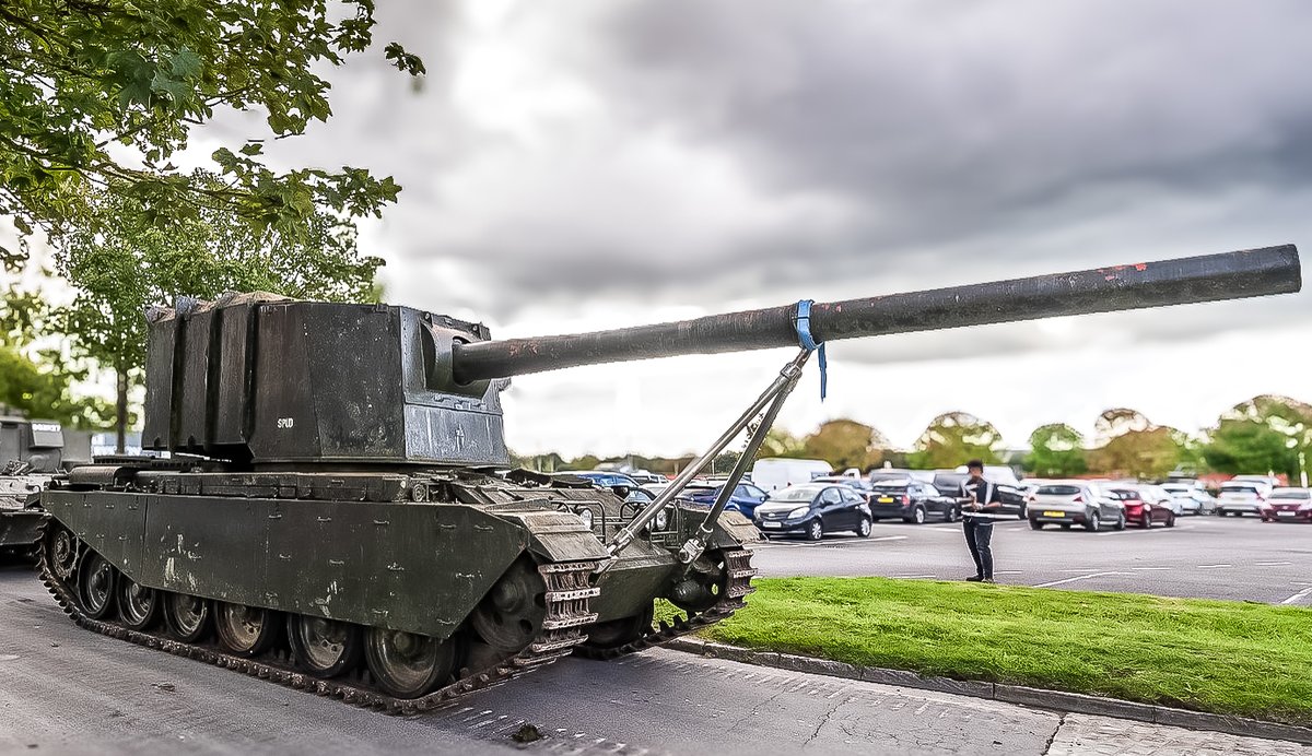 The star of Tankfest 2024 will be the fully restored FV4005 SPUD.
The unique tank destroyer prototype was created in the 1950s and is the result of using the largest gun ever used on a typical tank chassis. The FV4005 SPUD had a 183 mm gun and its shells weighed 72.5 kg.
Tankfest…