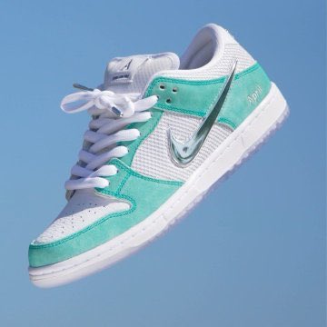 fullress's tweet photo. 【国内 11/25 発売】
・FTC web抽選 11/21 9:00~12:00

April Skateboards x NIKE SB DUNK LOW "Turbo Green/Metallic Silver" (エイプリル スケートボード ナイキ SB ダンク ロー "ターボグリーン/メタリックシルバー") [FQ8202-300/FQ8203-300/FD2562-400]
https://t.co/FVwUi4Y1qd https://t.co/czruLbGHUk