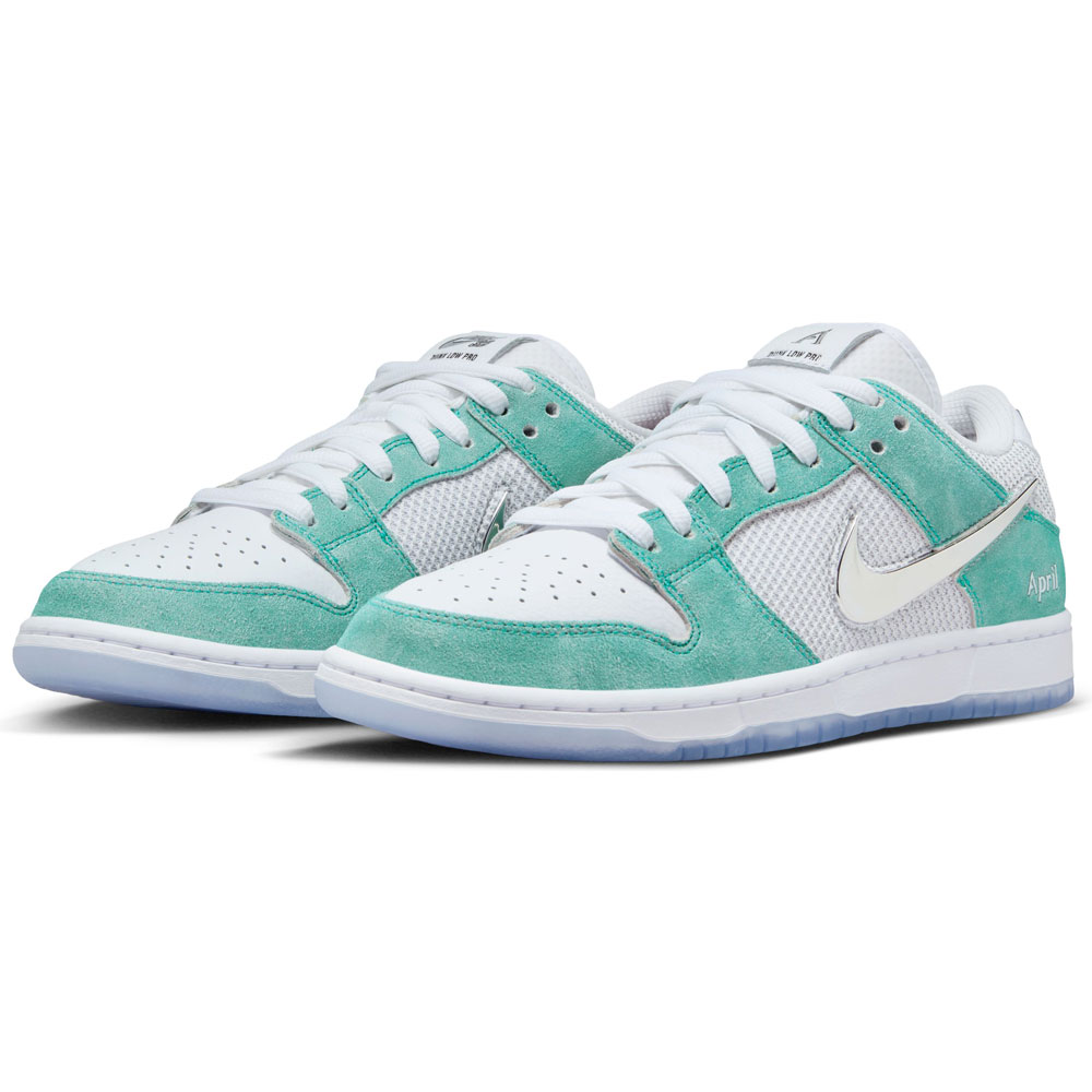 fullress's tweet photo. 【国内 11/25 発売】
・FTC web抽選 11/21 9:00~12:00

April Skateboards x NIKE SB DUNK LOW "Turbo Green/Metallic Silver" (エイプリル スケートボード ナイキ SB ダンク ロー "ターボグリーン/メタリックシルバー") [FQ8202-300/FQ8203-300/FD2562-400]
https://t.co/FVwUi4Y1qd https://t.co/czruLbGHUk