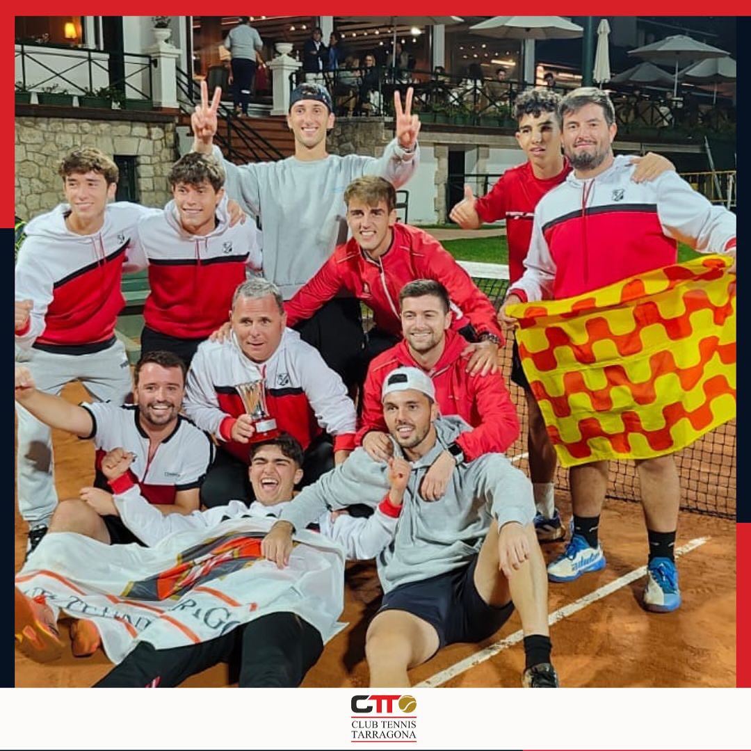 TennisTarragona's tweet photo. CAMPIONS D’ESPANYAAAAAA🖤❤️🏆

Després de guanyar per 4-3 al RST Magdalena a Santander, l'Absolut B s’ha proclamat campió d’Espanya de Categoria C🤩

CLUB TENNIS TARRAGONA, #LATEVACASA 🖤❤️

#totsfemctt #joemsumoalctt #ctt #clubtennistarragona #comunitatctt #femfamilia #tennis https://t.co/2ZJ0zAw7Ph
