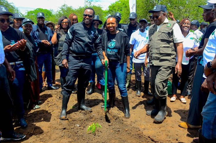 @NCBABankKenya has planted 300,000 trees this year in addition to the 200,000 trees planted in Kieni, Kibiko forest, golf courses, and various institutions across the country in the past years. #NCBAChangeTheStory 
sokodirectory.com/2023/11/ncba-e…