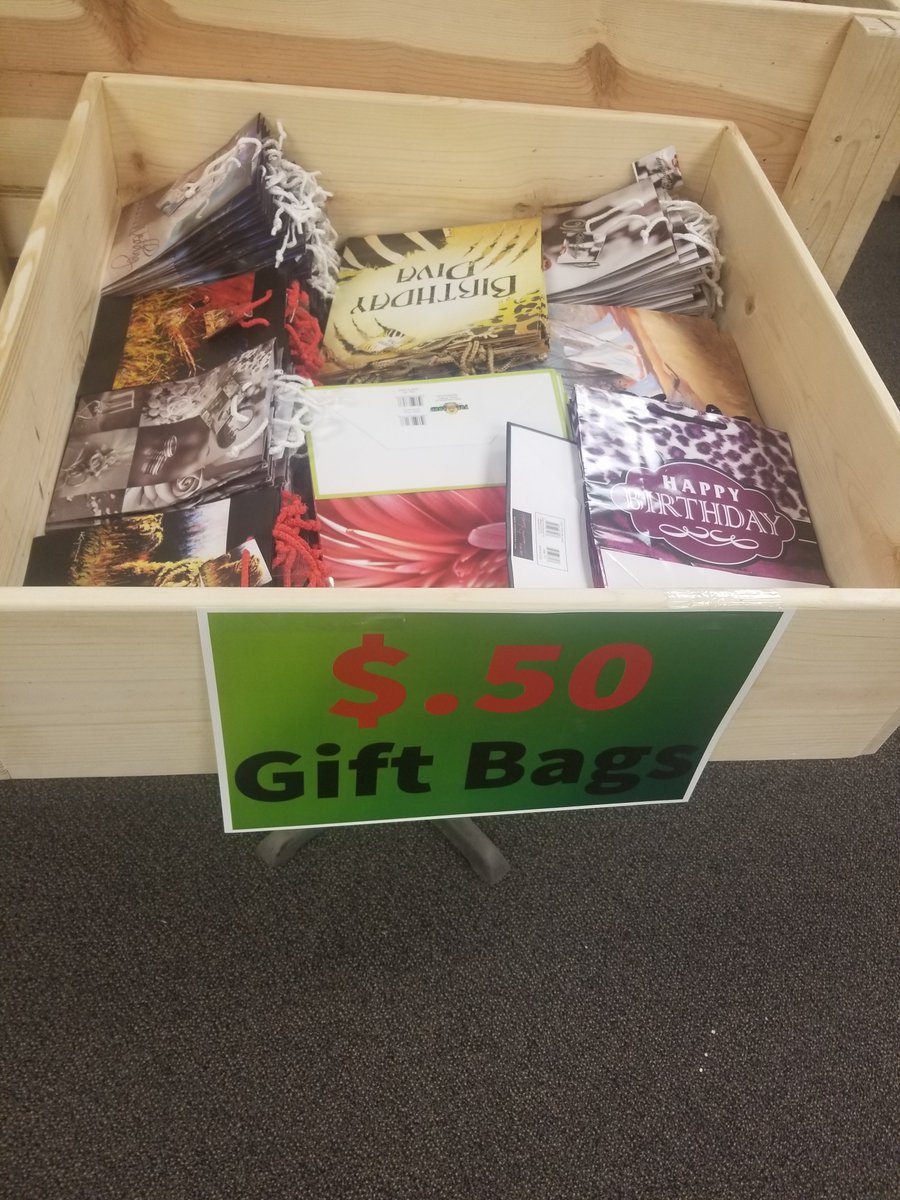 SearchNSaveBin's tweet photo. $6 Day has some great deals to be had.

5426 N 90th St 11am to 7pm https://t.co/xaHFft9iBx