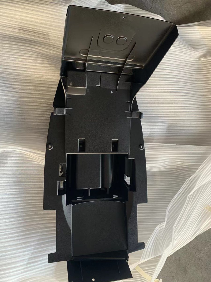 emmamachining's tweet photo. Flexiable Black PP Motor Racing #motorcyclefender #gastank #beadroll #covell #mittlerbros #customcar #custommotorcycle #fabricator #metalfab #sheetmetalfab #sheetmetal #fabricate #fab101 https://t.co/rVqXzEipwH