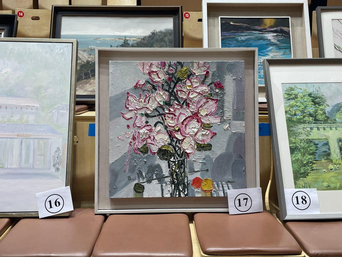 iShandong's tweet photo. In #Shandong's Jinan, a charity art auction led by an American Benjamin Hammer, also known as Meng Weilong, a longtime resident of Jinan for nearly 30 years, was held to raise funds for four disabled organizations in Shandong to purchase essential facilities.👍 #AmazingPeopleInSD https://t.co/AiGBpOfbXZ