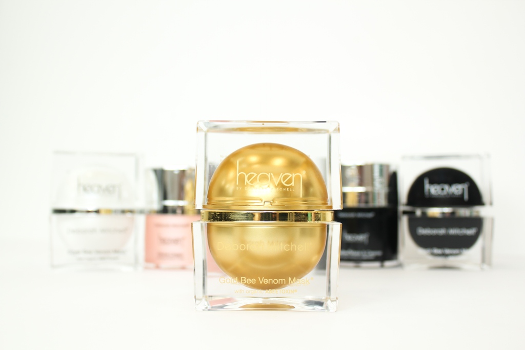 heavenskincare's tweet photo. It's time to bid farewell to warmer weather skincare routines and up your winter hydration and moisture. Say hello to the creams, serums and masks that keep your skin feeling soft and supple
as the temperatures fall 💦❄️ https://t.co/RlbQ7HXAKM
#HelloHydration #HeavenSkincare https://t.co/cExamTmewo