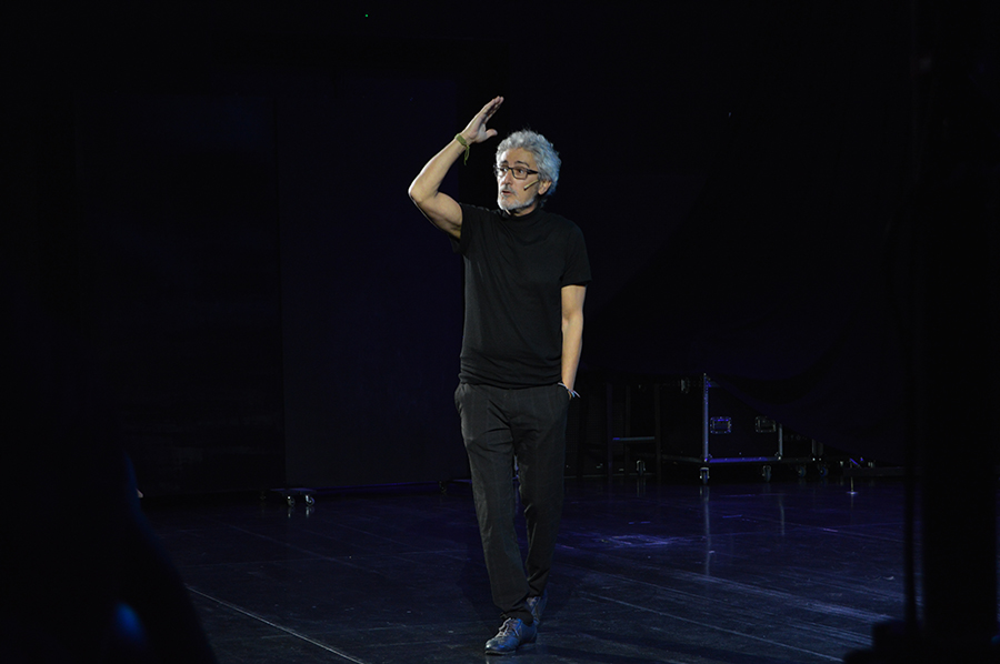 ajmontbui's tweet photo. CULTURA | "No estoy bien" de David Fernánde

👉El dissabte 18 de novembre l'actor, músic i monoleguista igualadí David Fernández va portar fins a Mont-Àgora el seu espectacle/monòleg "No estoy bien".

📸Us deixem amb les imatges de l’actuació.

#infoMontbui #cultura #espectacles https://t.co/uTPbGVnFfn