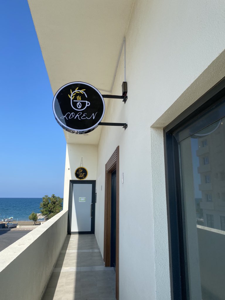 19rayiv_'s tweet photo. you guys should try out loren’s cafe ✨🙈
@Zainb_alhosni
#bestcafe #lorenscafe #fypviraltwitter https://t.co/xeMeb7pMJz