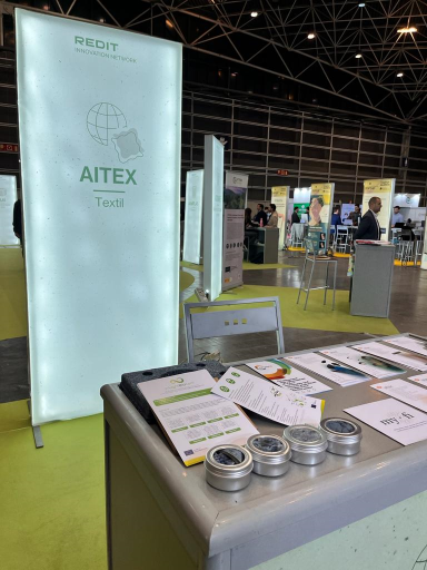 rLightBioCom's tweet photo. Last week, the @rLightBioCom project was present at #ECOFIRA23 (@feriaecofira). Project coordinator @aitex_es presented #rLightBioCom to experts, technicians and decision-makers from different sectors working on #sustainability and efficient environmental solutions 🌱♻️ https://t.co/kNVjCqiwmh