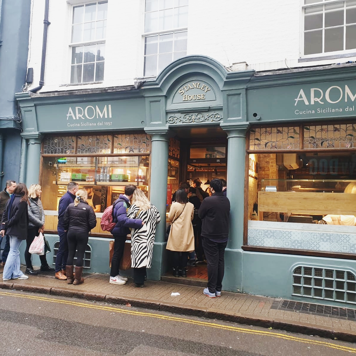 A bit shout out to our fantastic team for winning this year’s Good Food Award! 
What a great way to start the week😊
Well done team, keep the good work going! 👏

#HappyMonday #GoodFoodAwards #BenetStreet #AromiCambridge #CambridgeUK