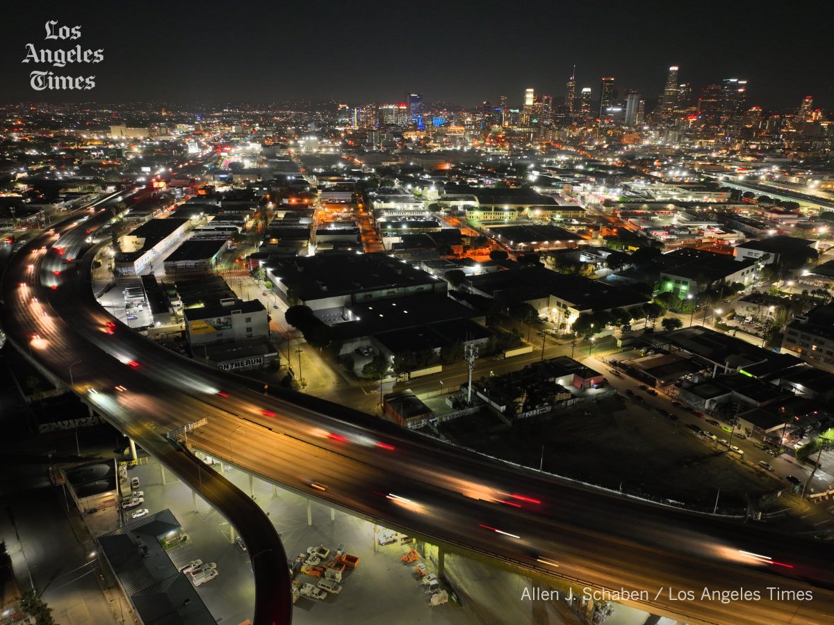 alschaben's tweet photo. 10 Freeway reopens in downtown L.A. after weeklong closure @Latimes @latimesphotos #10freeway  https://t.co/Pt61O3PZBX https://t.co/7iWCiTsFfb