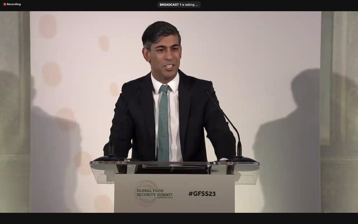 SDG2AdvocacyHub's tweet photo. 🔴LIVE
PM @RishiSunak kicks off 🇬🇧Global Food Security Summit calling for a redoubling of efforts to achieve #SDG2.
"It cannot be right that millions face #hunger & starvation. In a world of abundance, no one should go hungry.”
🔗https://t.co/B95z5git45
#StepUpSaveLives #GFSS23 https://t.co/g0G5PZ20uP