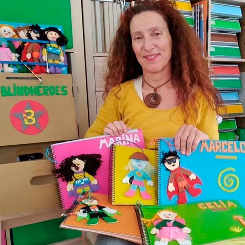 ONCE_oficial's tweet photo. En el #DíaUniversalDelNiño, te recomendamos esta lectura de #RedVisual
'Los #Blindhéroes, ajuste a la discapacidad visual de alumnos de 3 a 10 años, a partir de cuentos y muñecos personalizados'
Trabajando la #autoestima y fomentando estrategias de #afrontamiento