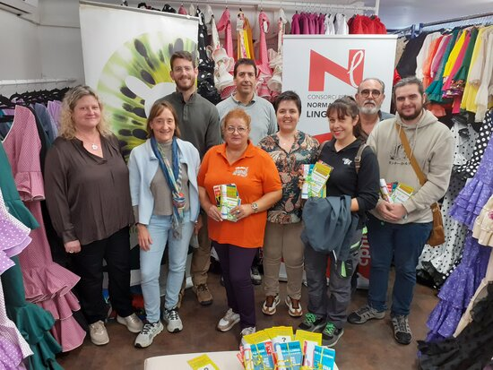 Dijous vam lliurar els premis del joc de llengua i enginy Endevina-la! als establiments de l'Associació Comerciants Congost Granollers.

Enhorabona als guanyadors i gràcies a tots els participants per fer possible l'activitat!

👉breu.cpnl.cat/mmx

#ProvemHoEnCatalà