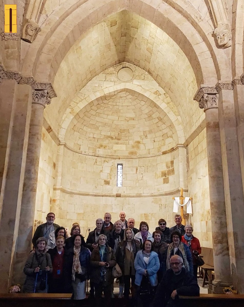 CdRomanico's tweet photo. Magnifico fin de semana visitando el románico de #Salamanca capital y su entorno, gracias por disfrutar tanto como nosotros una vez más, y por supuesto, gracias a quienes SÍ nos permitieron acceder a sus iglesias, #Forfoleda #AlmenaraDeTormes #Sanpedrodeguareña. #romanico #Arte https://t.co/4qVw3Pui14