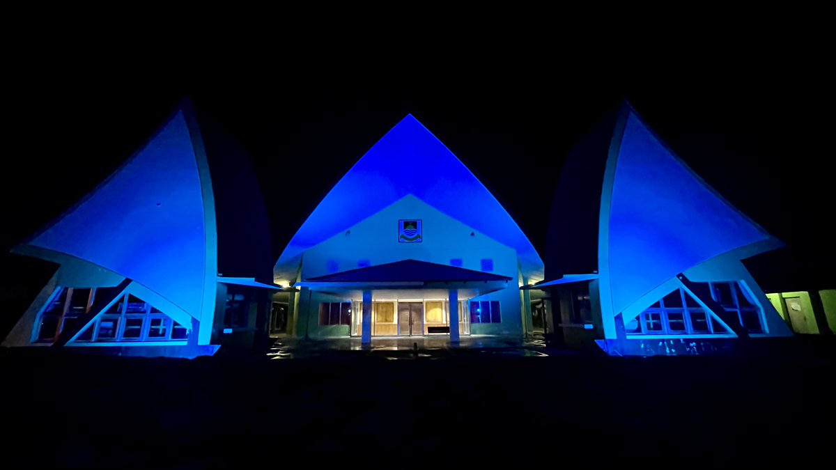 Today marks the 34th anniversary of the adoption of the Convention on the Rights of the Child, and also the first time in history that Kiribati’s 🇰🇮 most iconic building on the island - Te Maneaba ni Maungatabu, is lit-up in blue as a symbol of support for #WorldChildrensDay 💙