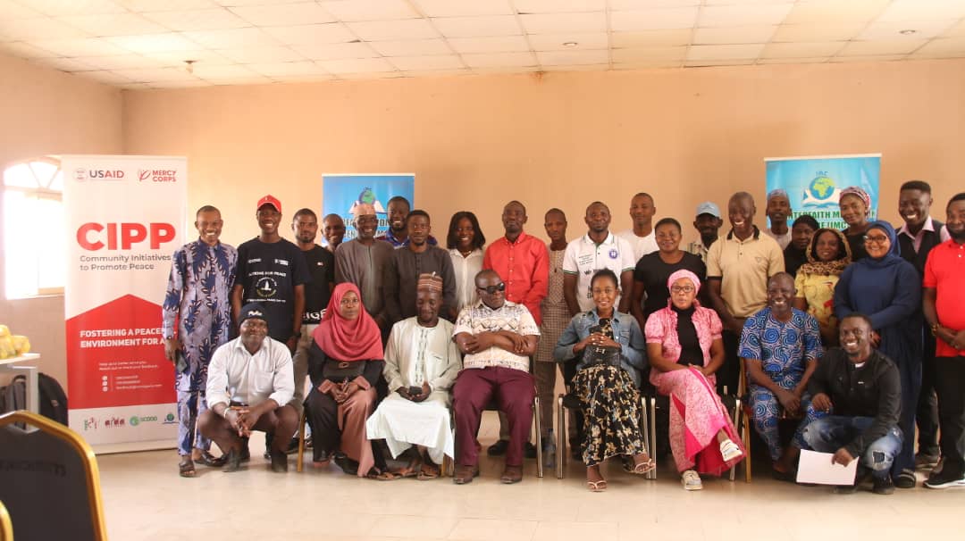 KNetwork25656's tweet photo. Kaduna State Peace &amp; Security Network had a cross-fertilization of ideas with Network of Peace Journalist. In a bid to strengthen ways of collaboration.Participants unanimously agreed to work as one; leveraging on the support of @KDPEACECOM to sustain CIPP structures in the state https://t.co/PBymVD5uX3